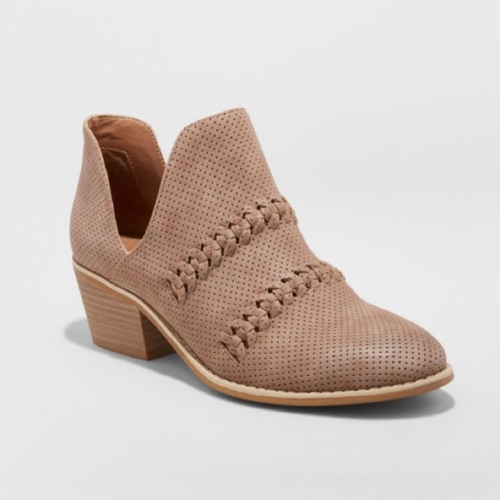 Universal Thread Ankle Boots